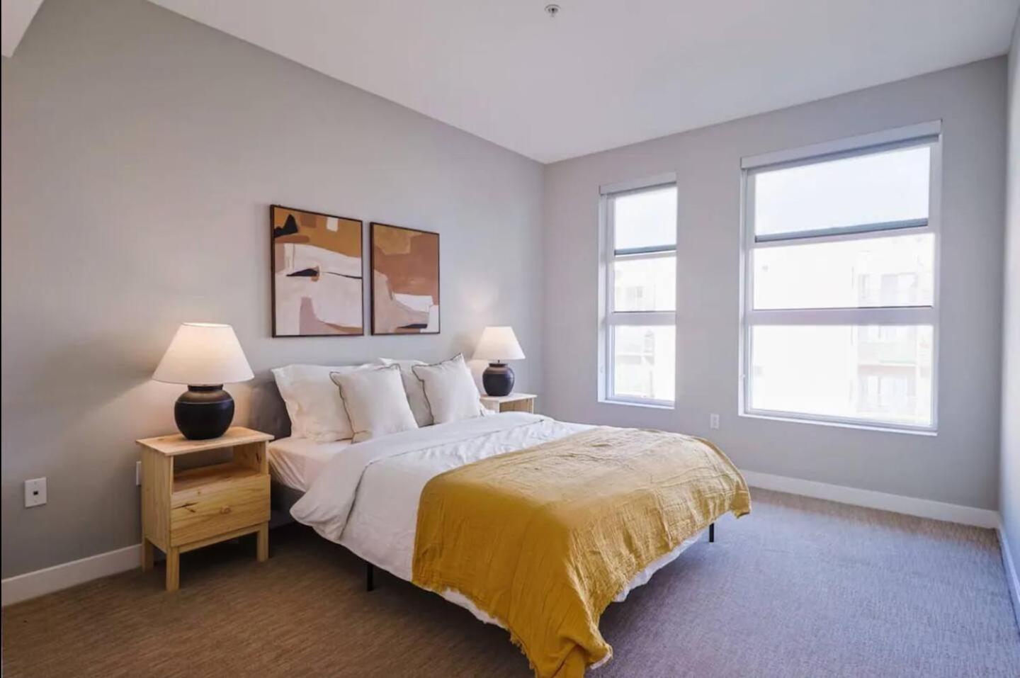 Dreamy 2br With Balcony & Hollywood Sign Views! Apartment *